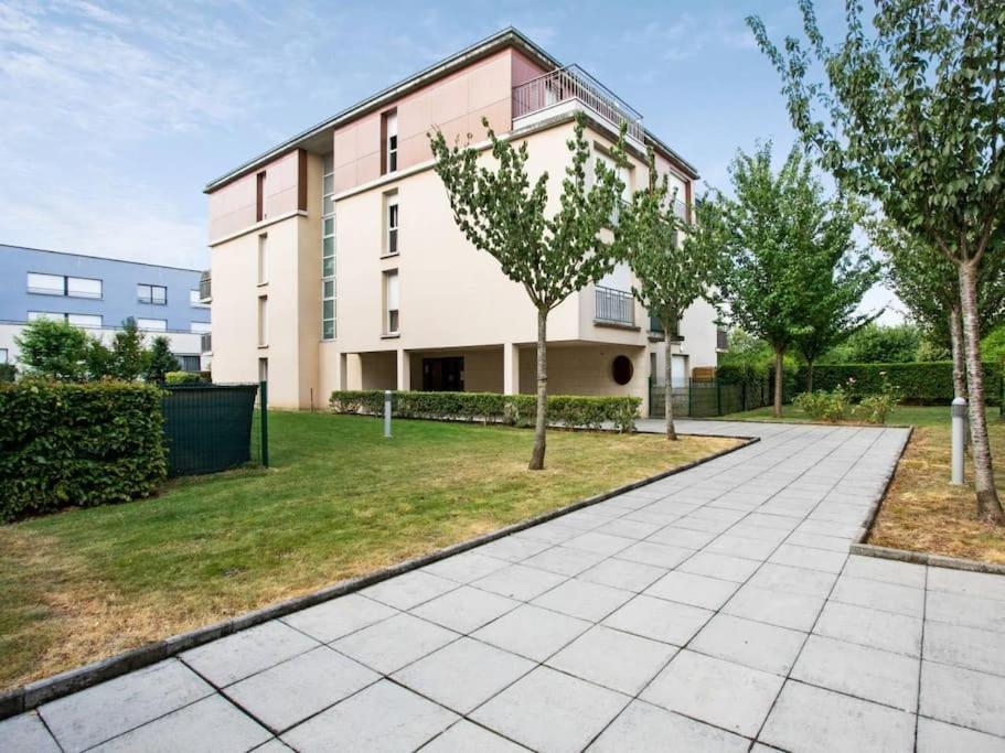 Les Paves De Prague - Appartement Pour 4 A 10 Minutes De Disneyland Paris Montévrain Eksteriør billede